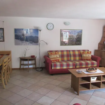 Apartamento Monozuino